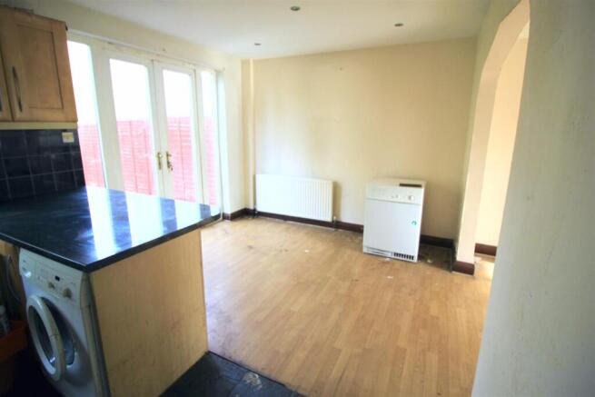 Kitchen / Breakfast Room