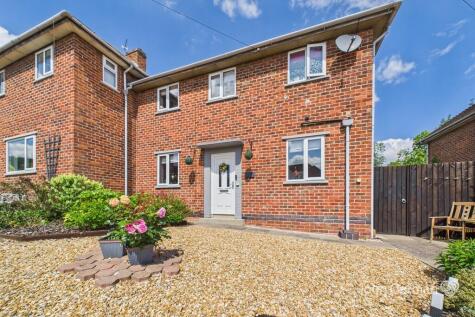 Golden Square, Hathern