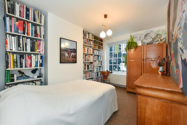 22 dinmont house ...