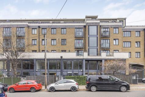 The Bow Connection, Bow E3