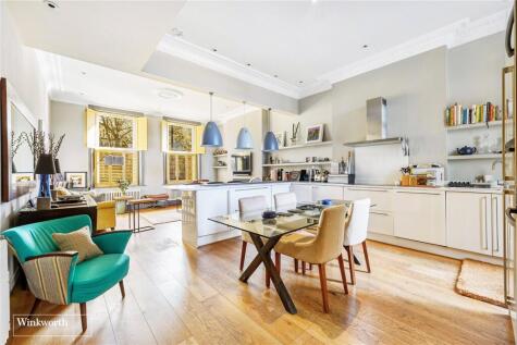 Chiswick High Road, London, W4