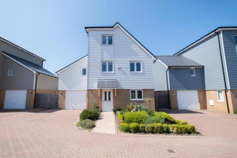 George Close, Capel-le-Ferne, Folkestone, Kent, CT18