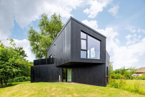 1 Lakeshore Reserve, The Lower Mill Esttae