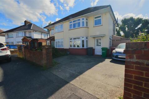 Westgate Crescent, Cippenham