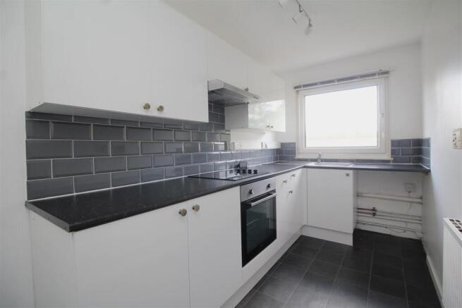 kitchen 1 .JPG