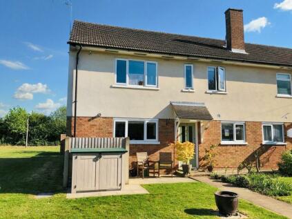 Shefford - 3 bedroom end of terrace house for sale