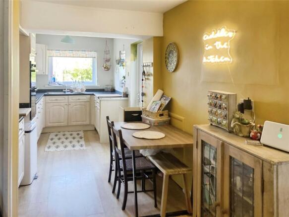 Kitchen/Dining Room