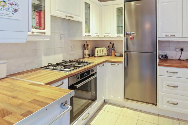 Kitchen Pic 1