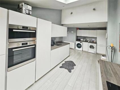 Cotswold Crescent, Bury, Greater Manchester, BL8