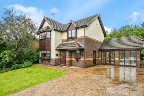 Kingsbury Court, Skelmersdale, Lancashire, WN8