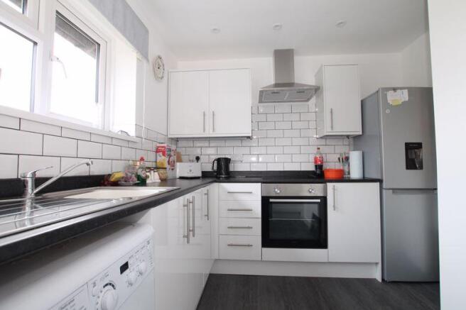 Kitchen (2)
