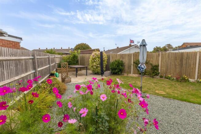 Walnut Drive-04 - t.jpeg