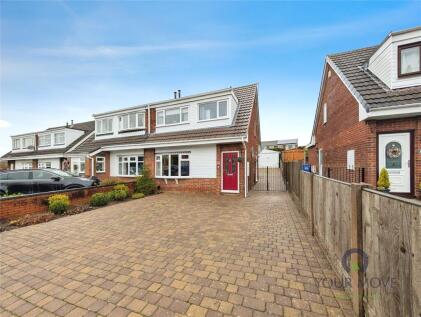 Clayfield Grove West, Longton, Stoke On Trent, Staffordshire, ST3