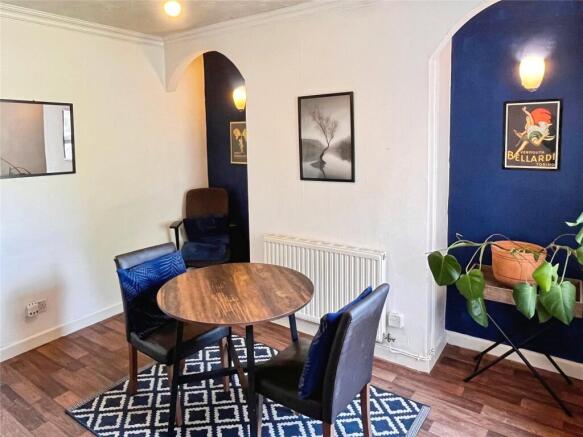 Sitting/Dining Room