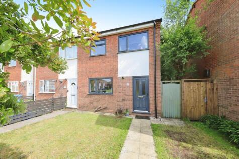 Cosford Court, Perton Wolverhampton, Staffordshire, WV6