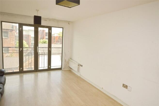 Lounge/ Dining Room