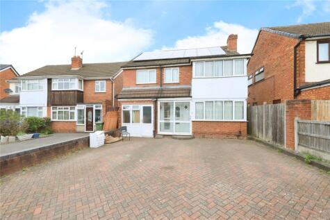 Menai Close, Willenhall, West Midlands, WV12