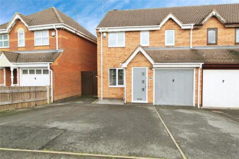 Curlew Close, Coalville, Leicestershire, LE67
