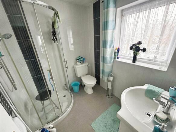 Shower Room No. 03