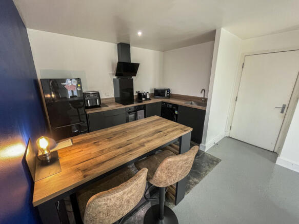 Lounge/Kitchen