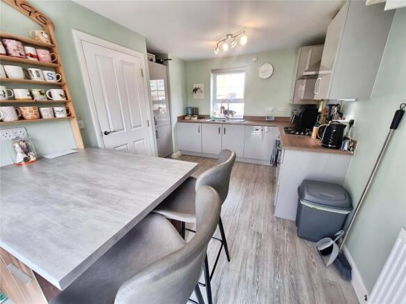 Kitchen/Dining Room