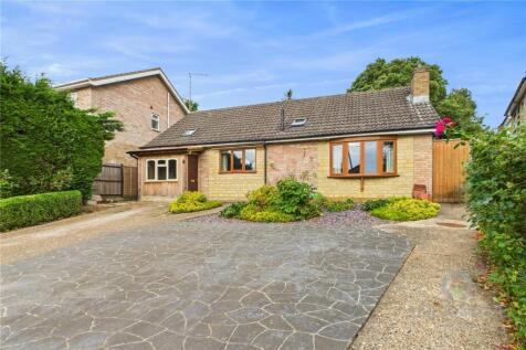 The Crescent, Kettering, Northamptonshire, NN15