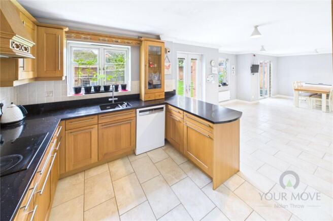 Kitchen/Family/Diner