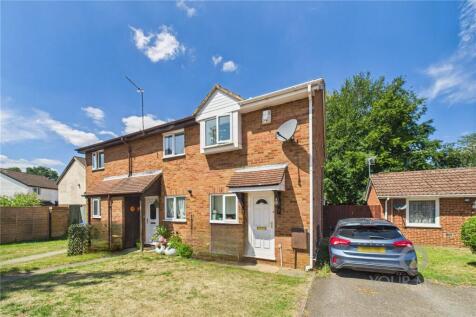 Bradmoor Court, The Glades, Northampton, NN3