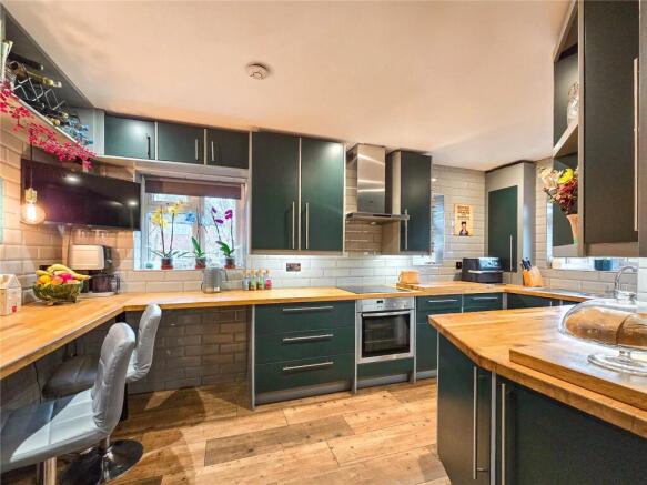 Kitchen/Dining