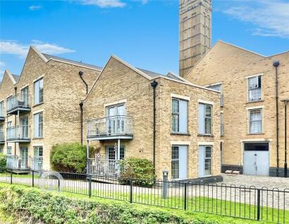 Esparto Way, South Darenth, Dartford, Kent, DA4