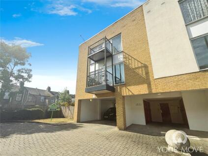 Admirals Way, Gravesend, Kent, DA12