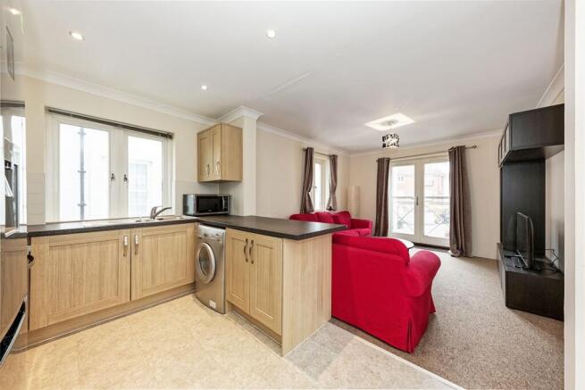 Lounge/Kitchen