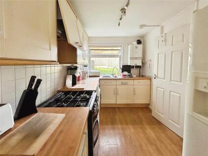 Nethersole Close, Canterbury, Kent, CT2