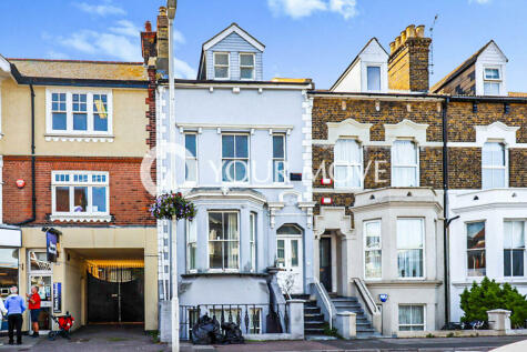 Broadstairs - 3 bedroom flat for sale