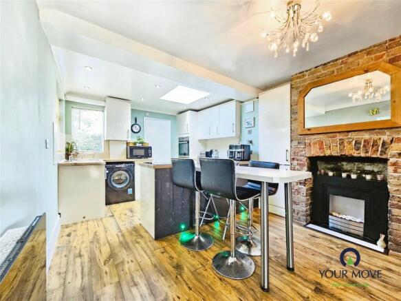 Kitchen/Dining Room