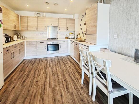 Kitchen/Dining Area