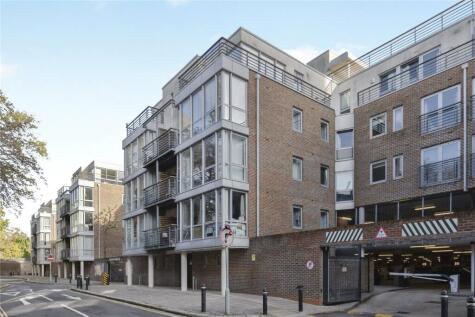 Admiralty Road, Portsmouth, Hampshire, PO1