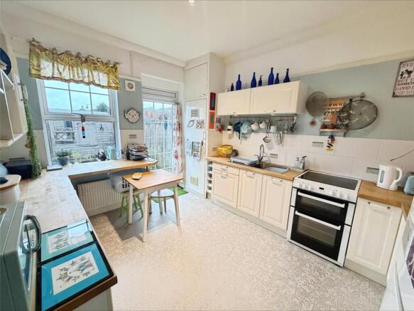 Kitchen/Breakfast Rm