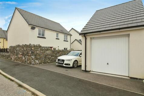 Horseshoe Drive, Newton Abbot, TQ12