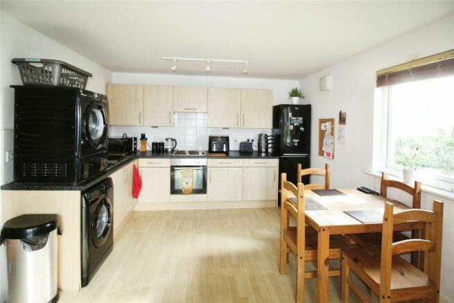 Kitchen/Dining Area