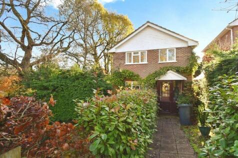 Hunters Crescent, Romsey, Hampshire