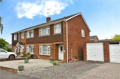 Avon Crescent, Romsey, Hampshire