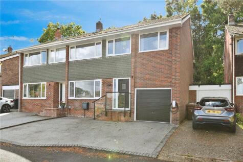 Cedar Crescent, North Baddesley, Southampton, Hampshire