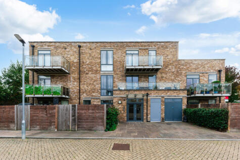 Wellsborough Mews, Bushey Road, Wimbledon, SW20