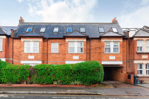 Kingston Road, Raynes Park, SW20