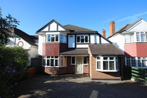 Randalls Road, Leatherhead, KT22