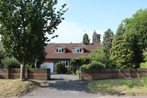 Cobham Road, Fetcham KT22