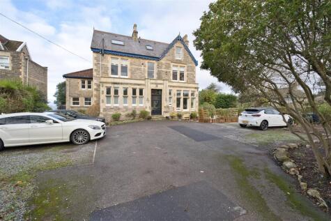 The Avenue, Clevedon