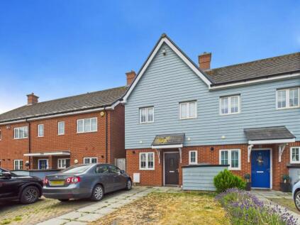 Marunden Green, Kestrel Place, Slough, Berkshire, SL2