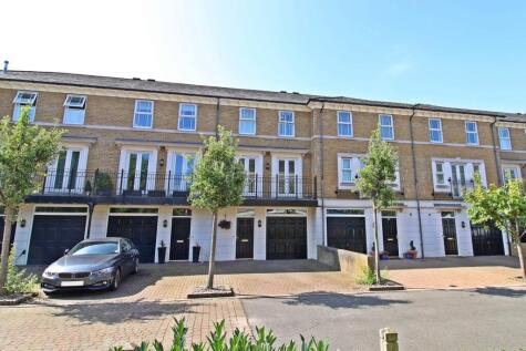 Whitstone Lane, Langley Waterside, Beckenham, BR3